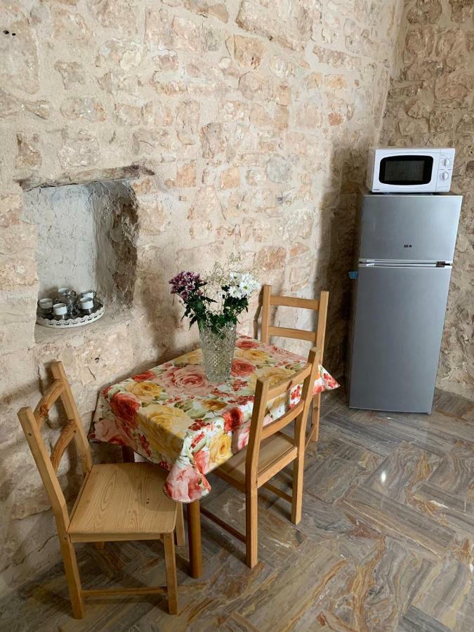 Fiori Catene Tra Le Torri Conversano Eksteriør billede
