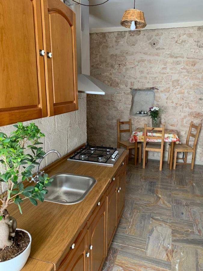 Fiori Catene Tra Le Torri Conversano Eksteriør billede